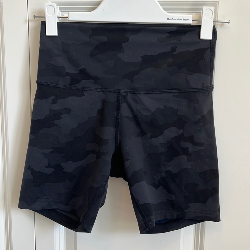 Wunder train short in camo